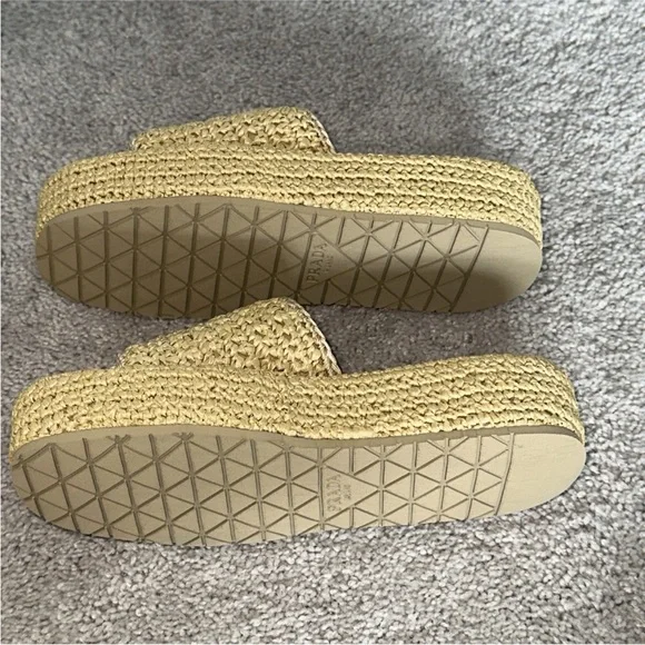 Prada Crochet Flatform Slides Sz 35 Beige Nude Brand New in Box with Receipt - Picture 12 of 16